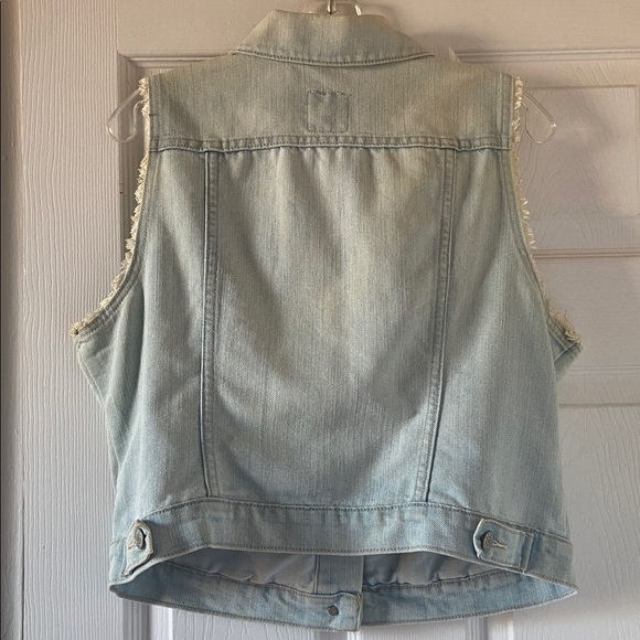 Old Navy Denim Vest Size L - Picture 4 of 6
